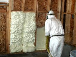 Choosing the Right Insulation Material for your Attic